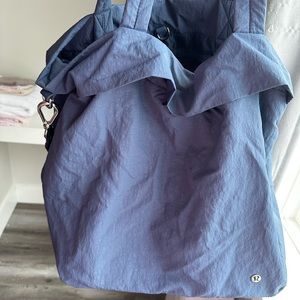 Blue lululemon bag